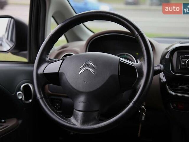 Белый Ситроен С-Зеро, объемом двигателя 0 л и пробегом 90 тыс. км за 4400 $, фото 13 на Automoto.ua