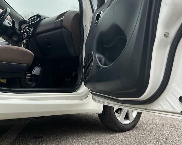 Білий Сітроен С-Зєро, об'ємом двигуна 0 л та пробігом 73 тис. км за 4200 $, фото 8 на Automoto.ua