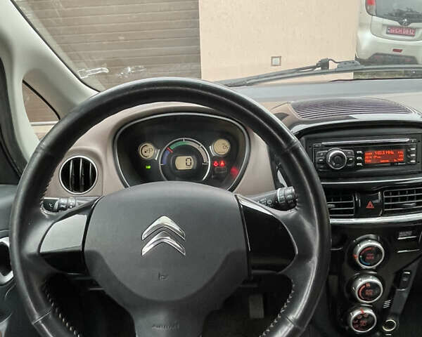 Белый Ситроен С-Зеро, объемом двигателя 0 л и пробегом 58 тыс. км за 4300 $, фото 9 на Automoto.ua