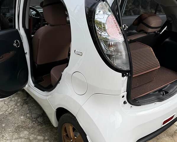 Белый Ситроен С-Зеро, объемом двигателя 0 л и пробегом 79 тыс. км за 4400 $, фото 6 на Automoto.ua