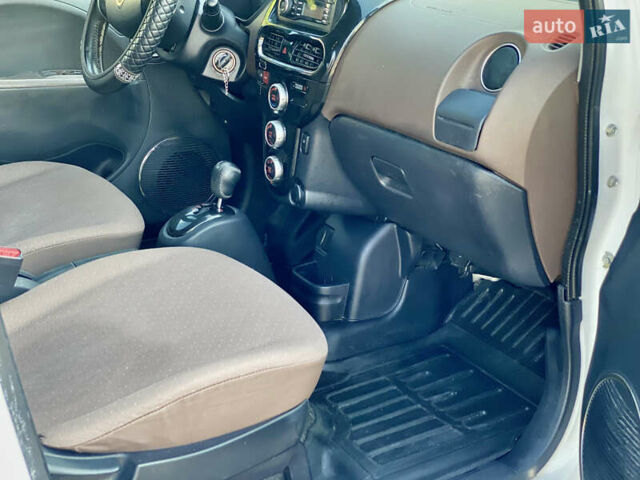 Білий Сітроен С-Зєро, об'ємом двигуна 0 л та пробігом 147 тис. км за 3900 $, фото 25 на Automoto.ua