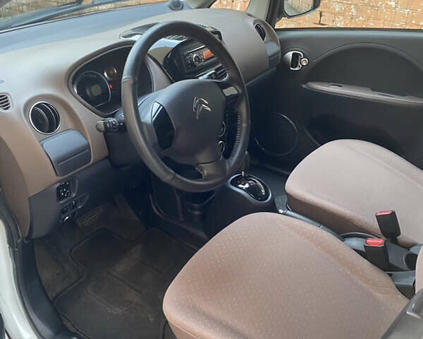 Белый Ситроен С-Зеро, объемом двигателя 0 л и пробегом 46 тыс. км за 5000 $, фото 7 на Automoto.ua