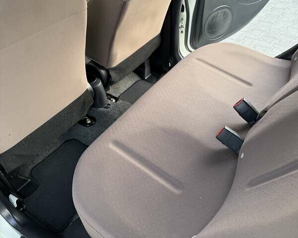 Білий Сітроен С-Зєро, об'ємом двигуна 0 л та пробігом 93 тис. км за 4699 $, фото 29 на Automoto.ua