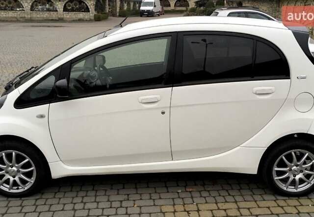 Белый Ситроен С-Зеро, объемом двигателя 0 л и пробегом 154 тыс. км за 7000 $, фото 1 на Automoto.ua