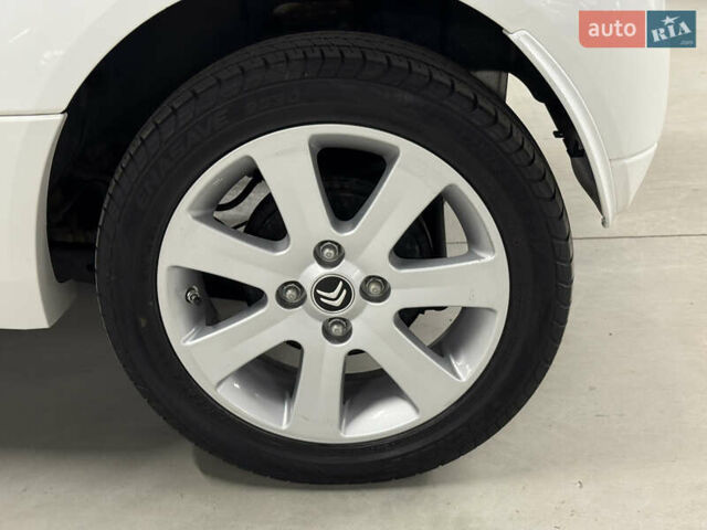 Белый Ситроен С-Зеро, объемом двигателя 0 л и пробегом 86 тыс. км за 5050 $, фото 28 на Automoto.ua