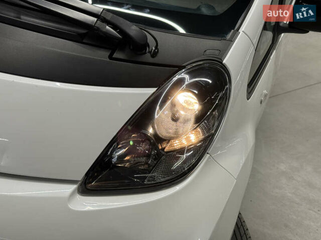 Белый Ситроен С-Зеро, объемом двигателя 0 л и пробегом 86 тыс. км за 5050 $, фото 6 на Automoto.ua