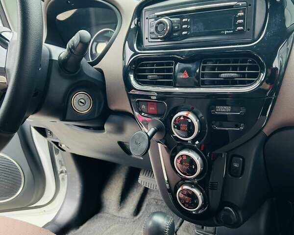 Белый Ситроен С-Зеро, объемом двигателя 0 л и пробегом 24 тыс. км за 6100 $, фото 6 на Automoto.ua