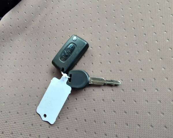Ситроен С-Зеро, объемом двигателя 0 л и пробегом 89 тыс. км за 4999 $, фото 21 на Automoto.ua