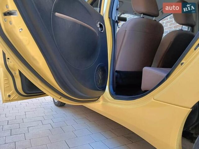 Жовтий Сітроен С-Зєро, об'ємом двигуна 0 л та пробігом 62 тис. км за 4200 $, фото 9 на Automoto.ua