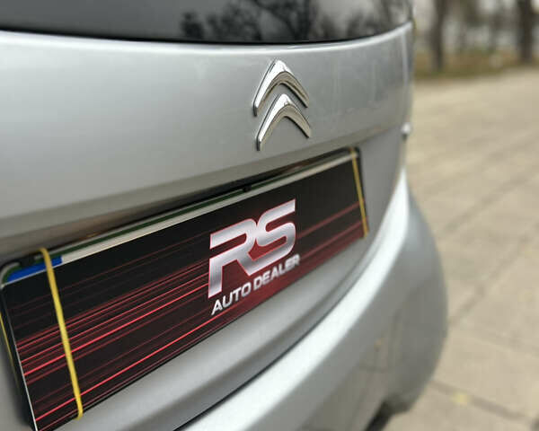 Сірий Сітроен С-Зєро, об'ємом двигуна 0 л та пробігом 114 тис. км за 4200 $, фото 11 на Automoto.ua