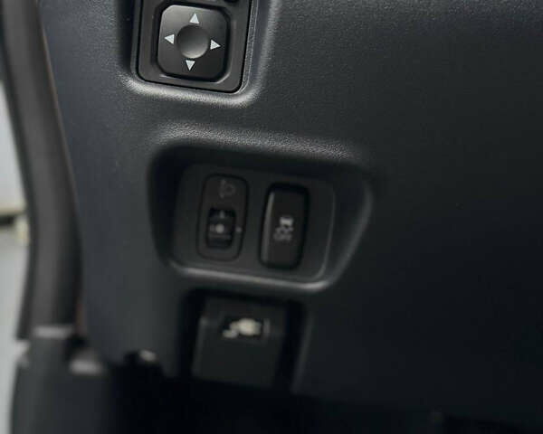 Серый Ситроен С-Зеро, объемом двигателя 0 л и пробегом 123 тыс. км за 3650 $, фото 25 на Automoto.ua