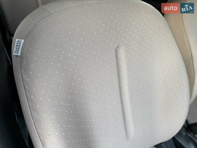 Серый Ситроен С-Зеро, объемом двигателя 0 л и пробегом 172 тыс. км за 3799 $, фото 39 на Automoto.ua