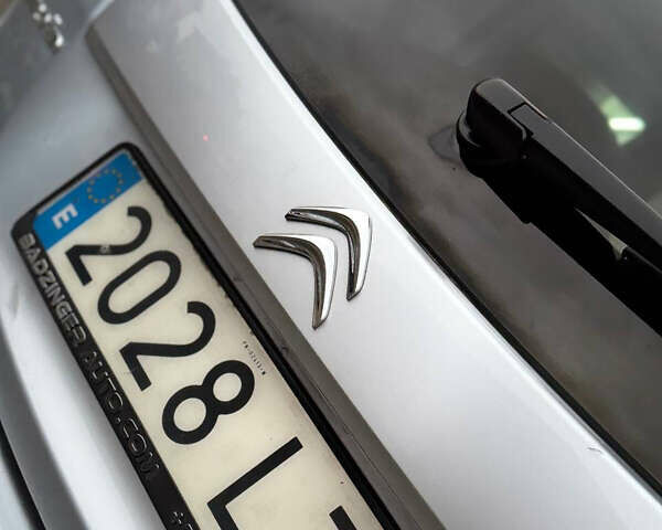 Серый Ситроен С-Зеро, объемом двигателя 0 л и пробегом 87 тыс. км за 4650 $, фото 47 на Automoto.ua