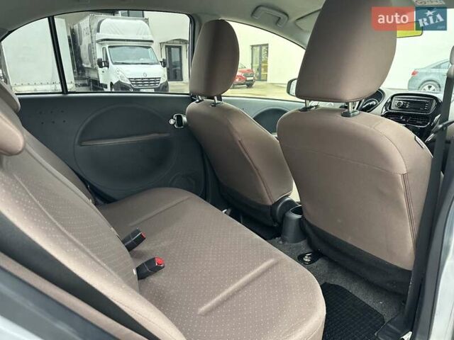 Серый Ситроен С-Зеро, объемом двигателя 0 л и пробегом 134 тыс. км за 3999 $, фото 13 на Automoto.ua