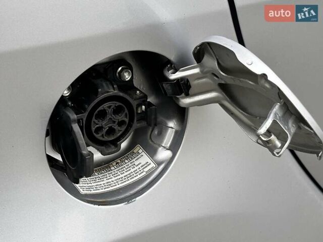 Серый Ситроен С-Зеро, объемом двигателя 0 л и пробегом 134 тыс. км за 3999 $, фото 20 на Automoto.ua