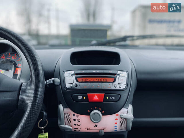 Белый Ситроен С1, объемом двигателя 1 л и пробегом 103 тыс. км за 5400 $, фото 17 на Automoto.ua