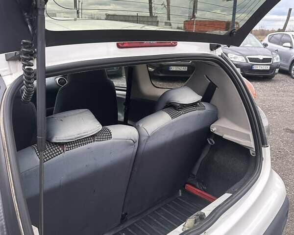 Сітроен С1 2011 у Буче на Automoto.ua Білий Сітроен С1, об'ємом двигуна 1 л та пробігом 159 тис. км за 4999 $, фото 12 на Automoto.ua