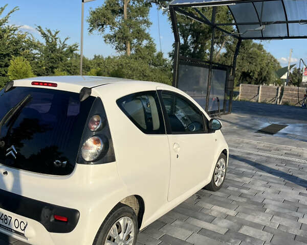 Белый Ситроен С1, объемом двигателя 1 л и пробегом 101 тыс. км за 6000 $, фото 5 на Automoto.ua