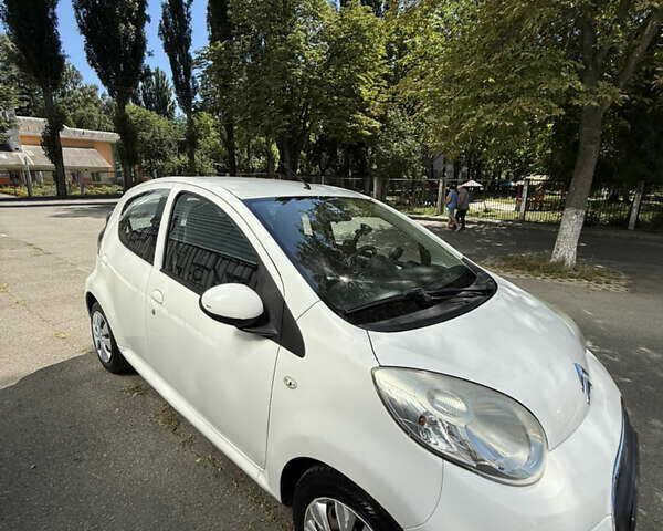 Білий Сітроен С1, об'ємом двигуна 1 л та пробігом 93 тис. км за 4700 $, фото 2 на Automoto.ua