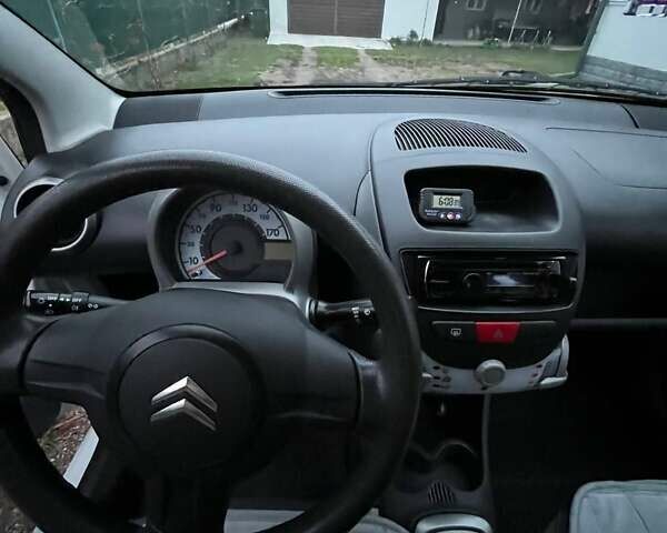 Ситроен С1 2011 в Сарнах на Automoto.ua Белый Ситроен С1, объемом двигателя 1 л и пробегом 164 тыс. км за 5900 $, фото 16 на Automoto.ua