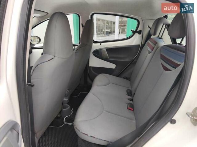 Белый Ситроен С1, объемом двигателя 1 л и пробегом 112 тыс. км за 6200 $, фото 9 на Automoto.ua