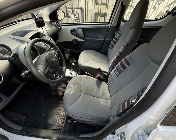 Білий Сітроен С1, об'ємом двигуна 1 л та пробігом 93 тис. км за 4700 $, фото 5 на Automoto.ua