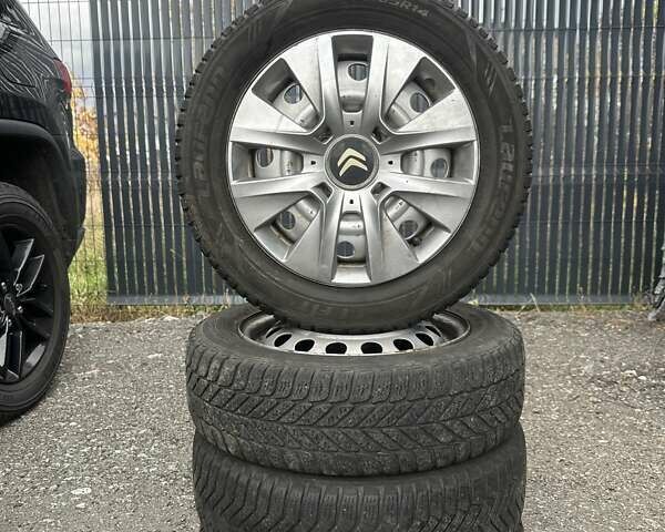 Сітроен С1 2011 у Буче на Automoto.ua Білий Сітроен С1, об'ємом двигуна 1 л та пробігом 159 тис. км за 4999 $, фото 33 на Automoto.ua