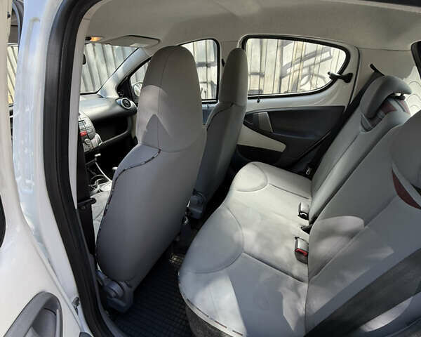 Білий Сітроен С1, об'ємом двигуна 1 л та пробігом 93 тис. км за 4700 $, фото 6 на Automoto.ua