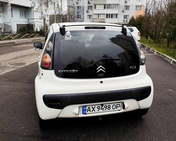 Белый Ситроен С1, объемом двигателя 1 л и пробегом 135 тыс. км за 5950 $, фото 6 на Automoto.ua