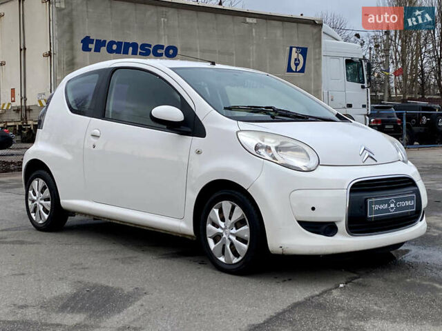 Белый Ситроен С1, объемом двигателя 1 л и пробегом 103 тыс. км за 5400 $, фото 26 на Automoto.ua