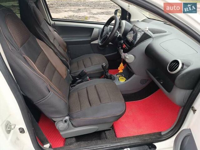 Белый Ситроен С1, объемом двигателя 1 л и пробегом 84 тыс. км за 5400 $, фото 7 на Automoto.ua