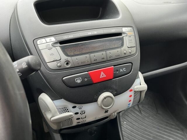 Білий Сітроен С1, об'ємом двигуна 1 л та пробігом 117 тис. км за 5700 $, фото 14 на Automoto.ua