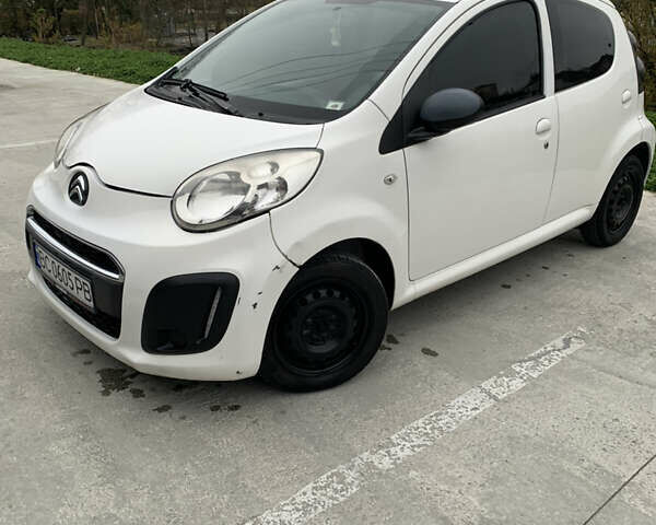 Белый Ситроен С1, объемом двигателя 1 л и пробегом 163 тыс. км за 5500 $, фото 2 на Automoto.ua