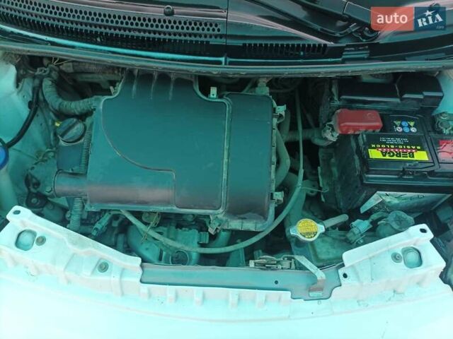 Белый Ситроен С1, объемом двигателя 1 л и пробегом 140 тыс. км за 4900 $, фото 16 на Automoto.ua