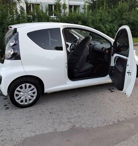 Білий Сітроен С1, об'ємом двигуна 1 л та пробігом 157 тис. км за 6000 $, фото 13 на Automoto.ua