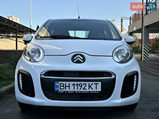 Белый Ситроен С1, объемом двигателя 1 л и пробегом 124 тыс. км за 6000 $, фото 3 на Automoto.ua