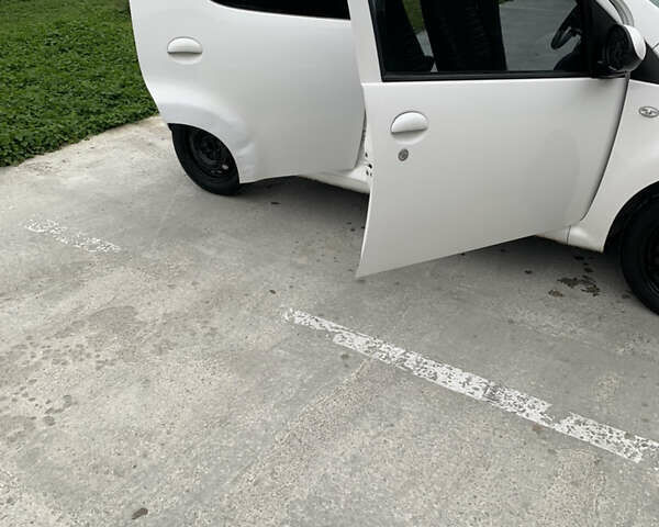 Белый Ситроен С1, объемом двигателя 1 л и пробегом 163 тыс. км за 5500 $, фото 7 на Automoto.ua