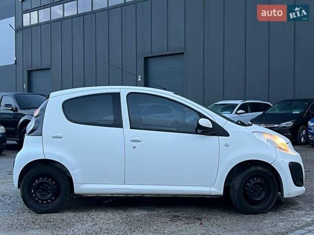 Белый Ситроен С1, объемом двигателя 1 л и пробегом 163 тыс. км за 5690 $, фото 10 на Automoto.ua