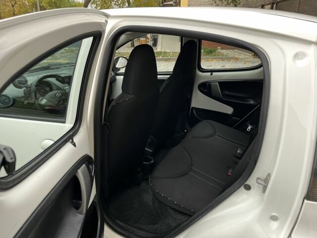 Білий Сітроен С1, об'ємом двигуна 1 л та пробігом 117 тис. км за 5700 $, фото 15 на Automoto.ua