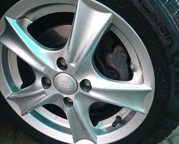 Белый Ситроен С1, объемом двигателя 1 л и пробегом 140 тыс. км за 4900 $, фото 12 на Automoto.ua