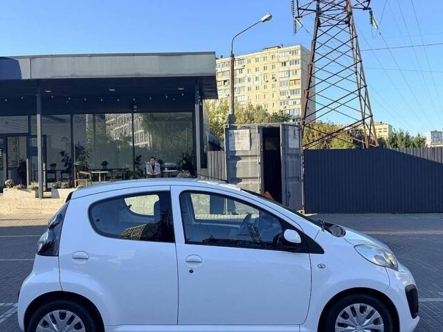 Белый Ситроен С1, объемом двигателя 1 л и пробегом 148 тыс. км за 5700 $, фото 7 на Automoto.ua