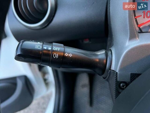 Белый Ситроен С1, объемом двигателя 1 л и пробегом 163 тыс. км за 5690 $, фото 20 на Automoto.ua