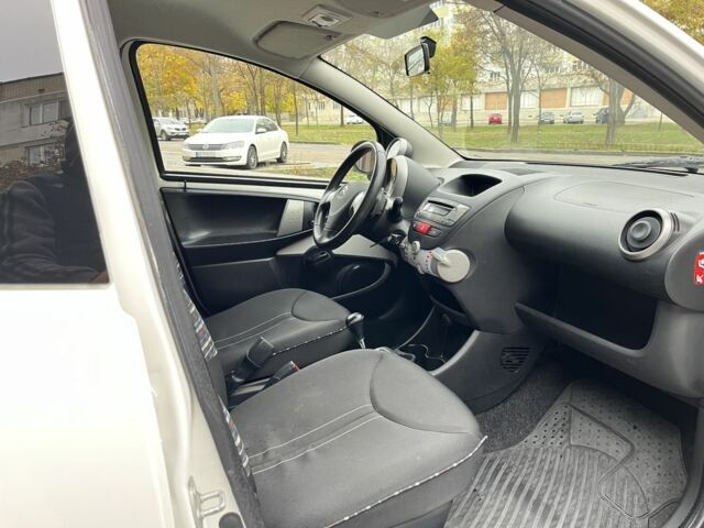 Білий Сітроен С1, об'ємом двигуна 1 л та пробігом 117 тис. км за 5700 $, фото 17 на Automoto.ua