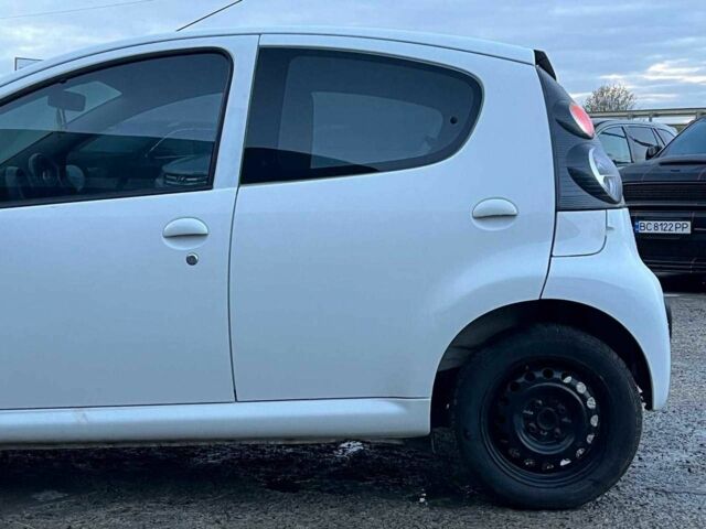 Белый Ситроен С1, объемом двигателя 1 л и пробегом 163 тыс. км за 5690 $, фото 5 на Automoto.ua