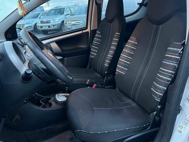 Белый Ситроен С1, объемом двигателя 1 л и пробегом 163 тыс. км за 5690 $, фото 17 на Automoto.ua