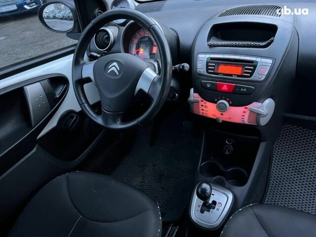 Белый Ситроен С1, объемом двигателя 1 л и пробегом 163 тыс. км за 5690 $, фото 32 на Automoto.ua
