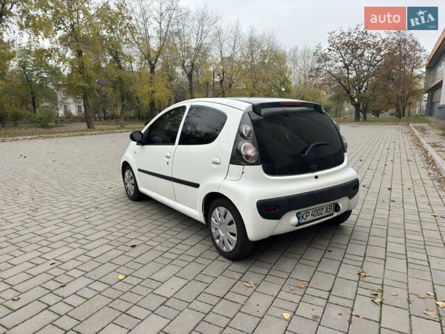 Білий Сітроен С1, об'ємом двигуна 1 л та пробігом 206 тис. км за 4000 $, фото 4 на Automoto.ua