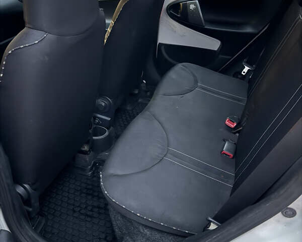 Білий Сітроен С1, об'ємом двигуна 1 л та пробігом 102 тис. км за 5500 $, фото 9 на Automoto.ua