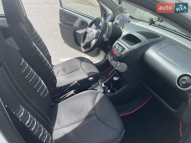 Білий Сітроен С1, об'ємом двигуна 1 л та пробігом 160 тис. км за 5550 $, фото 15 на Automoto.ua