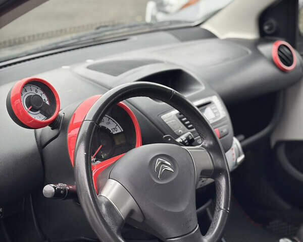 Ситроен С1 2013 в Киеве на Automoto.ua Белый Ситроен С1, объемом двигателя 1 л и пробегом 81 тыс. км за 5900 $, фото 8 на Automoto.ua